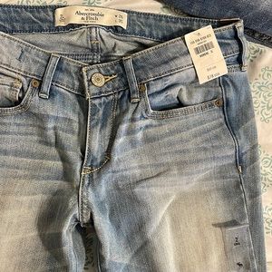 NWOT Abercrombie&Fitch Jeans